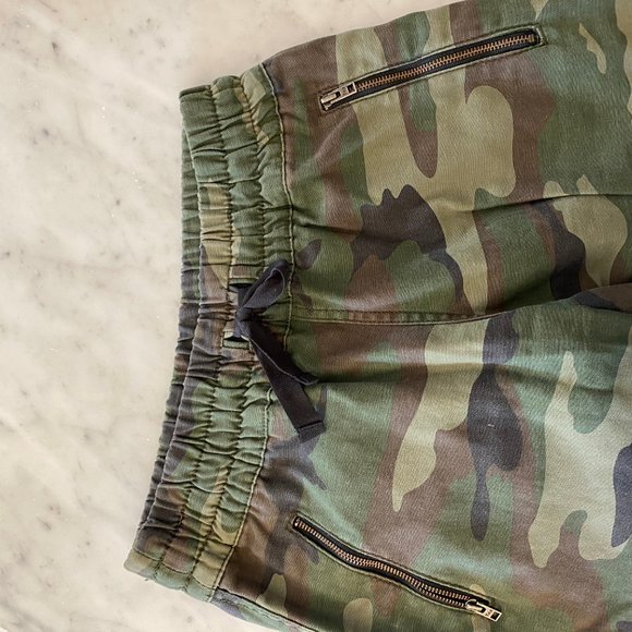 Aritzia TNA Camo Pant Jogger XXS - Picture 3 of 8
